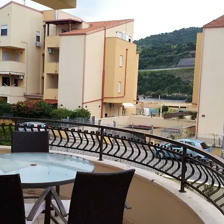 Sabbia Di Marinella, B5 * Pizzo (Calabria)